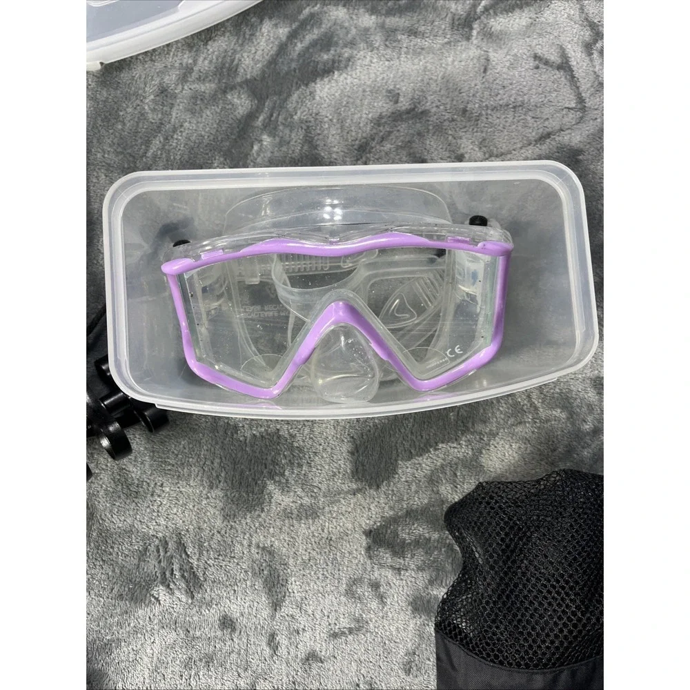 Rapido Boutique Bundle Flipper XL 9-11 Underwater Light Socks Travel Bag Snorkel